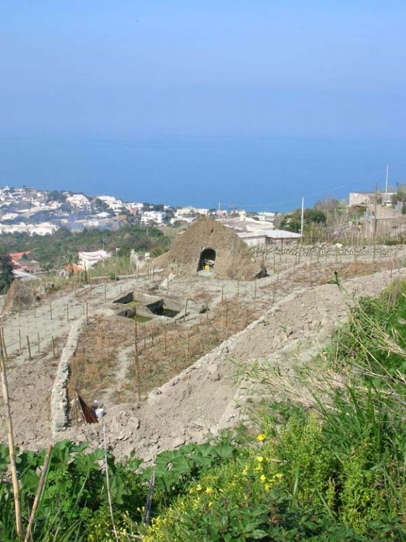 masso-rifugio con cisterne